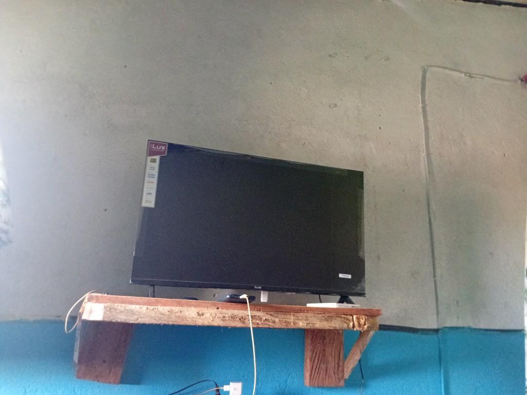 TV LED ILUX 32pouces en Côte d’Ivoire - Photo 3