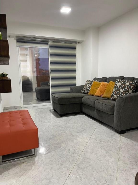 APARTAMENTO C.R. ALTAIR LECHERIA en Las Mercedes - Imagen 1