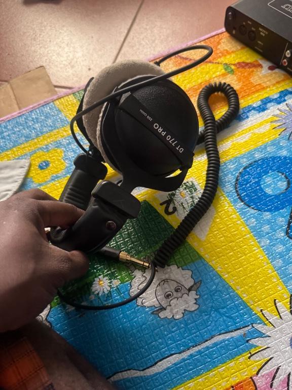 Studio headphone in Oduponkpehe - Image 2
