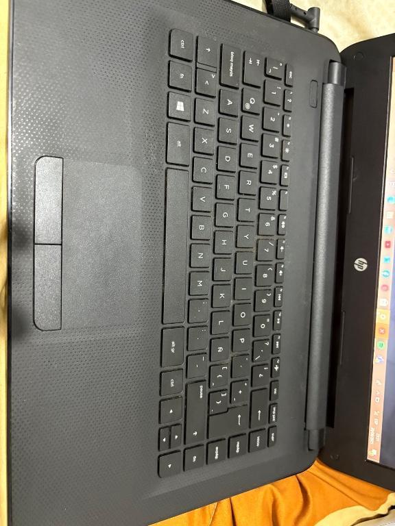 Laptop Windows 10 negociable en Heredia - Imagen 2