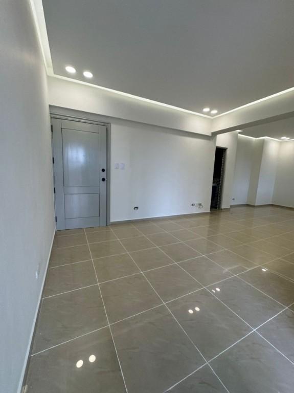 ALQUILER DE APARTAMENTO EN EL RENACIMIENTO en la República Dominicana - Imagen 6