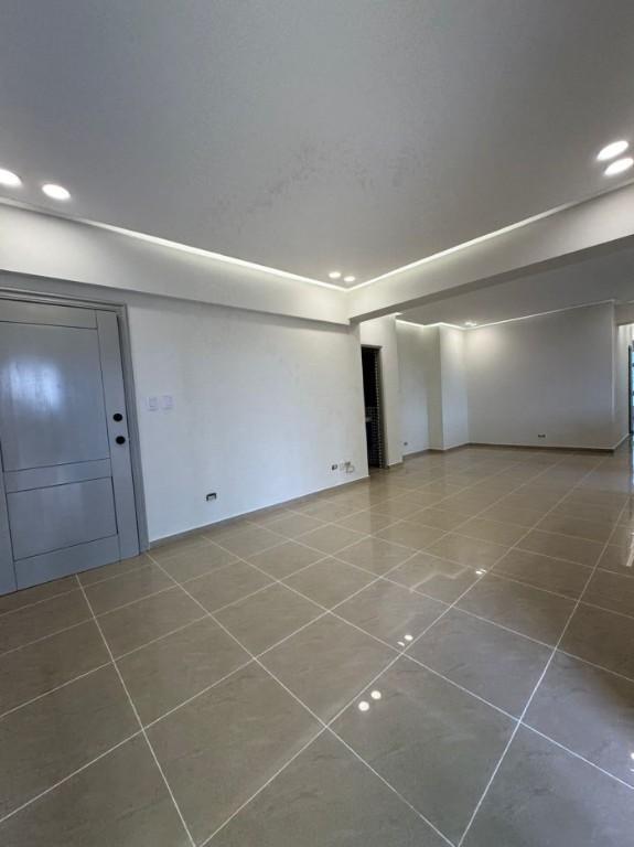 ALQUILER DE APARTAMENTO EN EL RENACIMIENTO en la República Dominicana - Imagen 5