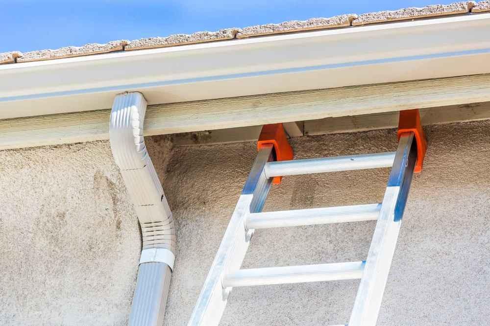 Gutter Installation Quotes - Senior & Veteran Discounts in Jacksonville - Image 2