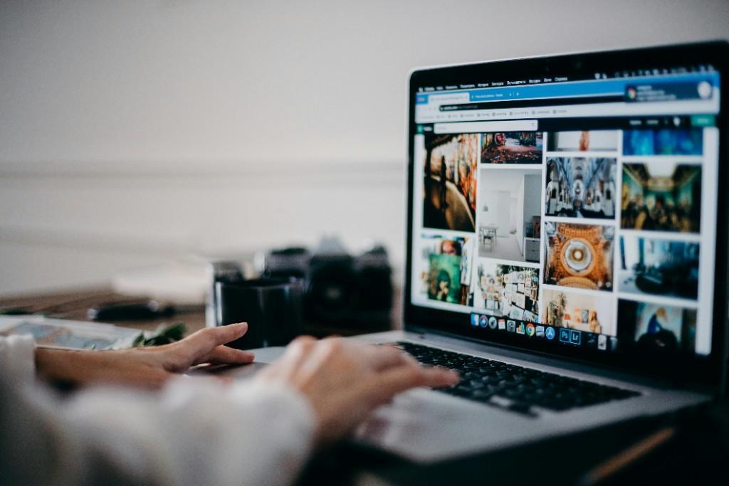 Transform Your Brand with Expert UI/UX & Identity Design in India - Image 1