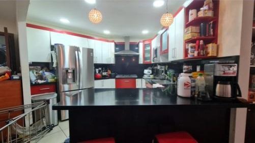 APARTAMENTO GEMA EN VENTA, 5 HABITACIONES en Guatemala - Imagen 2