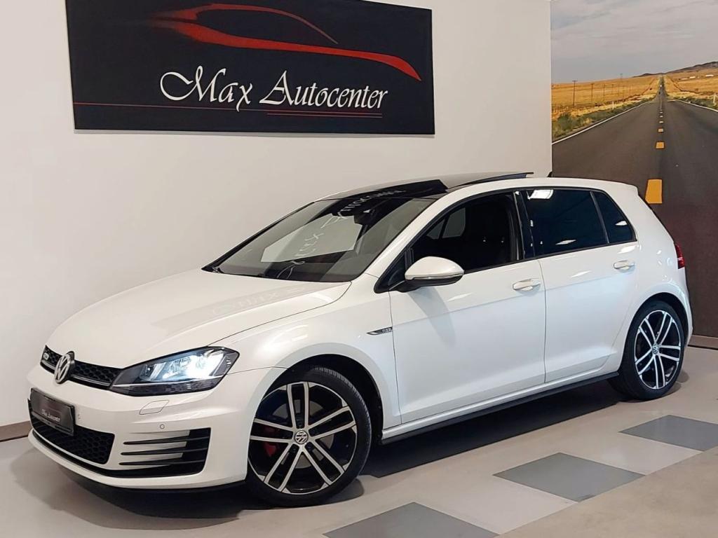 VOLKSWAGEN Golf en Onda - Imagen 1