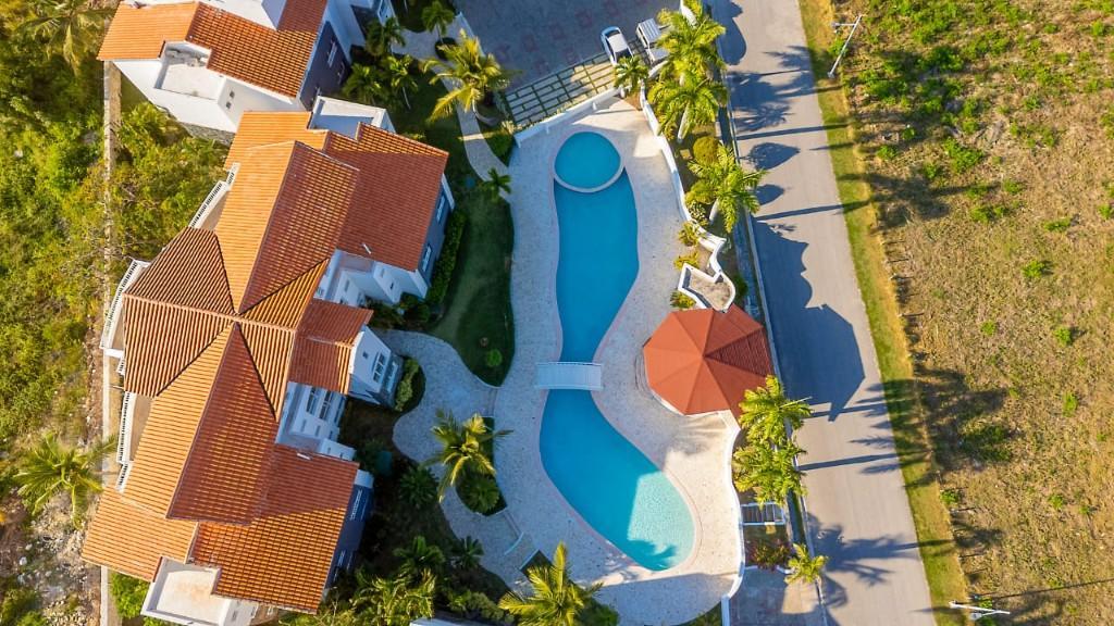 LUJOSOS Y AMPLIOS APARTAMENTOS EN PUNTA CANA en la República Dominicana - Imagen 3