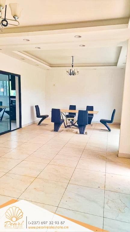 APPARTEMENT 3 CHAMBRES – MONT FÉBÉ – HAUT STANDING au Cameroun - Photo 2
