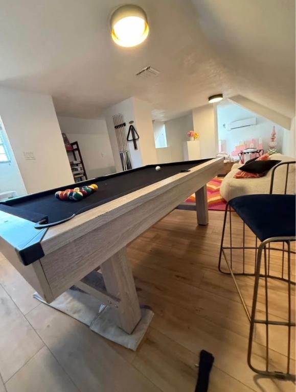 Play Craft Pool Table in United States - Image 5