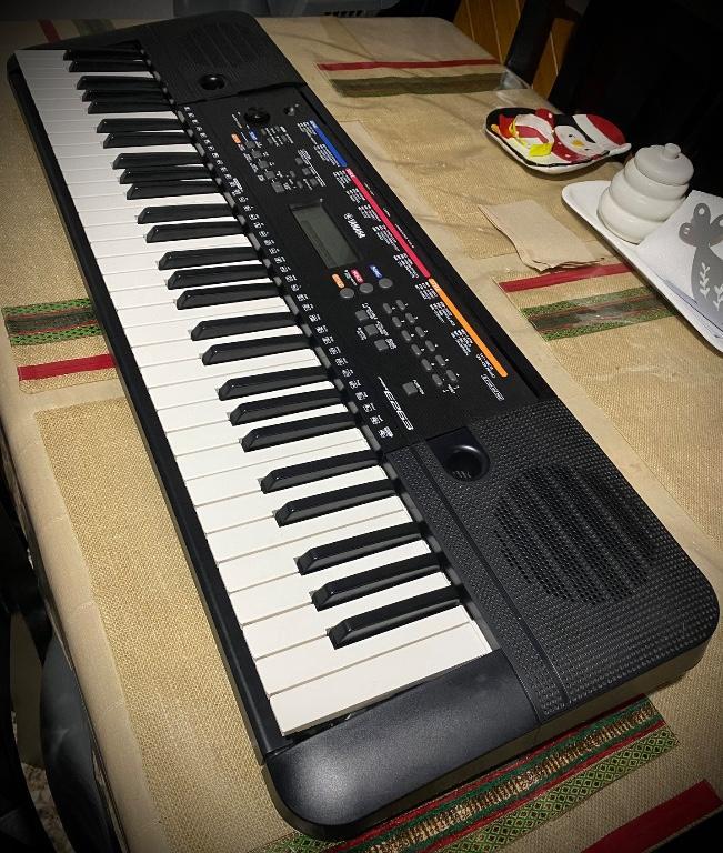 Teclado Yamaha PSR E263, como nuevo, muy poco uso.100 funciona. en Desamparados - Imagen 2