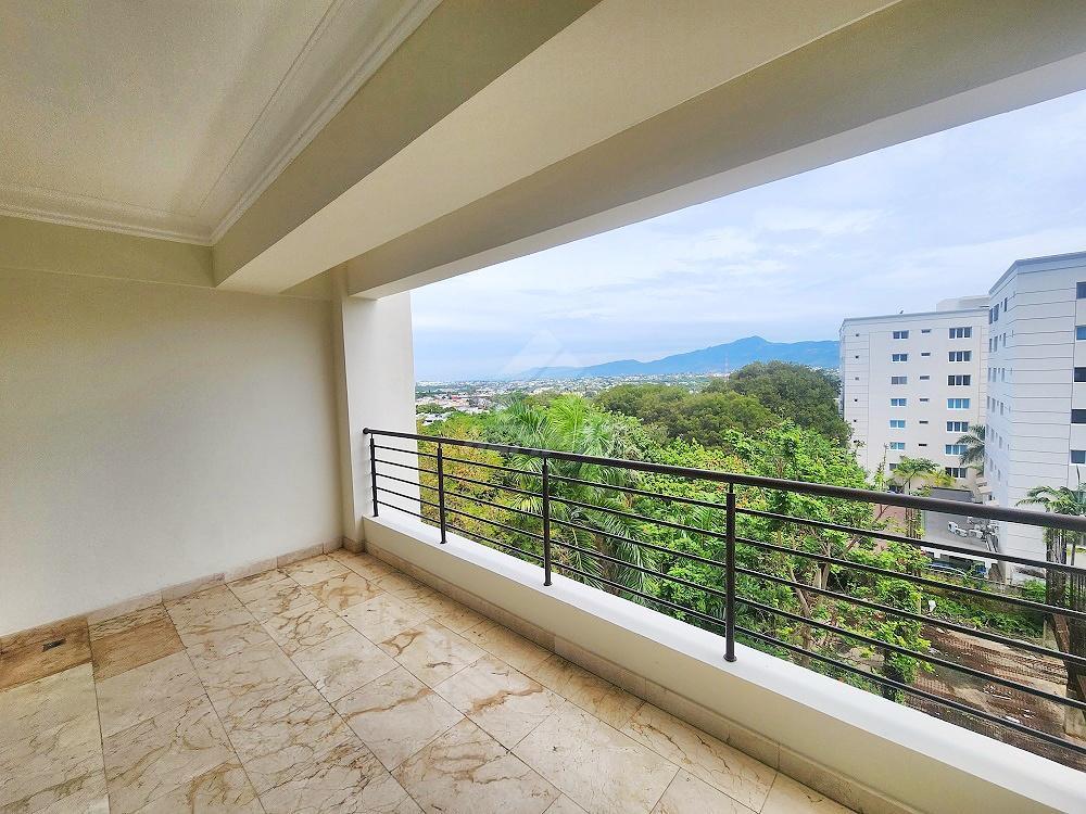 ESPACIOSO APARTAMENTO LA TRINITARIA SANTIAGO en Licey al Medio - Imagen 2
