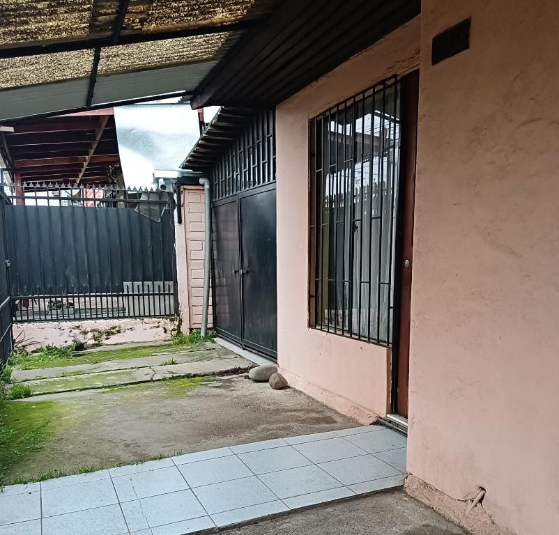 Venta de Acogedora Casa en Chile - Imagen 6