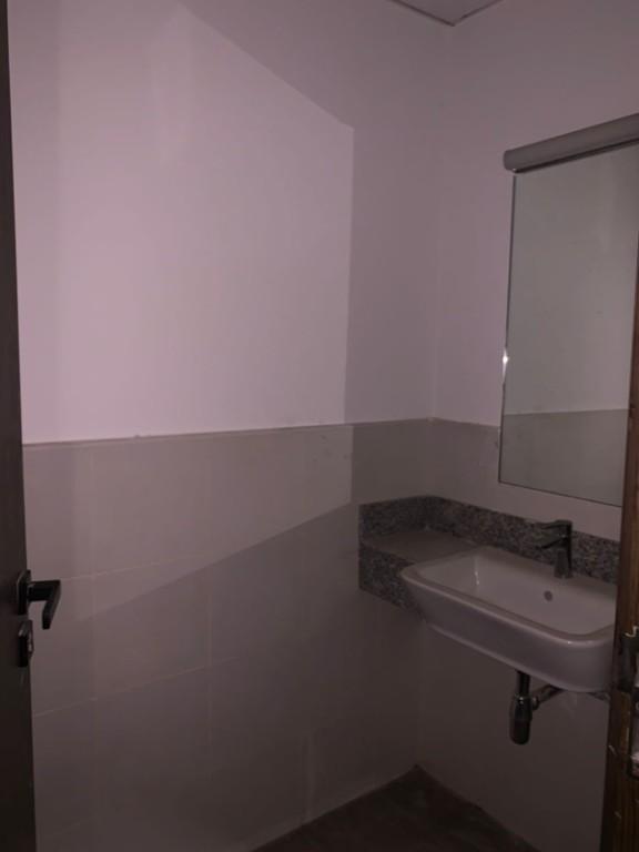 Shell & Core Shop for Rent in Al Garhoud – Prime Location in United Arab Emirates - Image 4