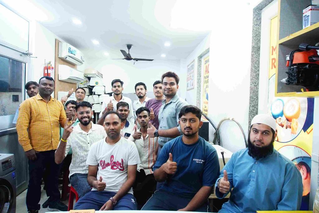 AC PCB Repairing Course with Practical Training | Multitech Delh in India - Image 1