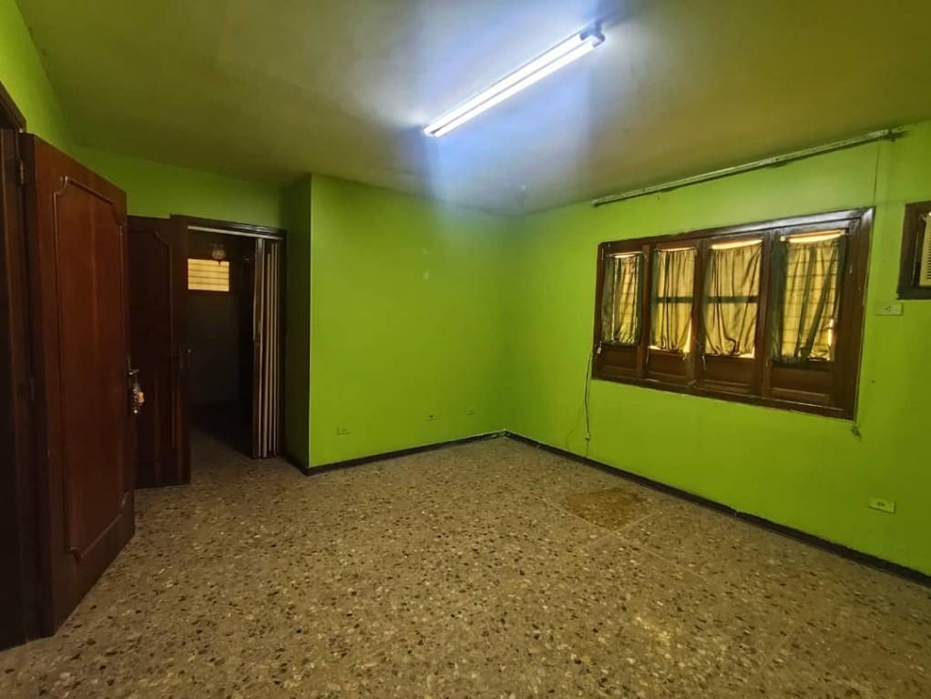Sandra H Alquila Casa Comercial en Urb Los Naranjos, Av Bolívar. en Guacara - Imagen 14