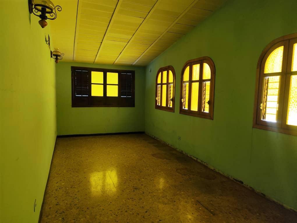 Sandra H Alquila Casa Comercial en Urb Los Naranjos, Av Bolívar. en Guacara - Imagen 19