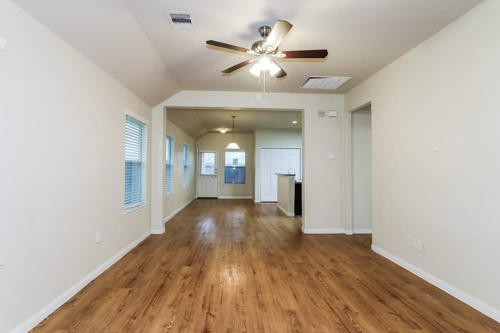 Spacious 3BR/2BA Apartment for Rent in Katy, TX – Move-In Ready! in United States - Image 11