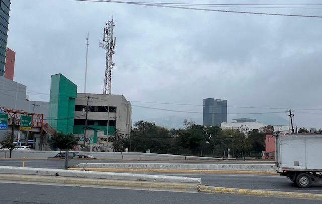 VENTA / RENTA TERRENO COMERCIAL LAZARO CARDENAS SAN PEDRO en Monterrey (MTY) - Imagen 1