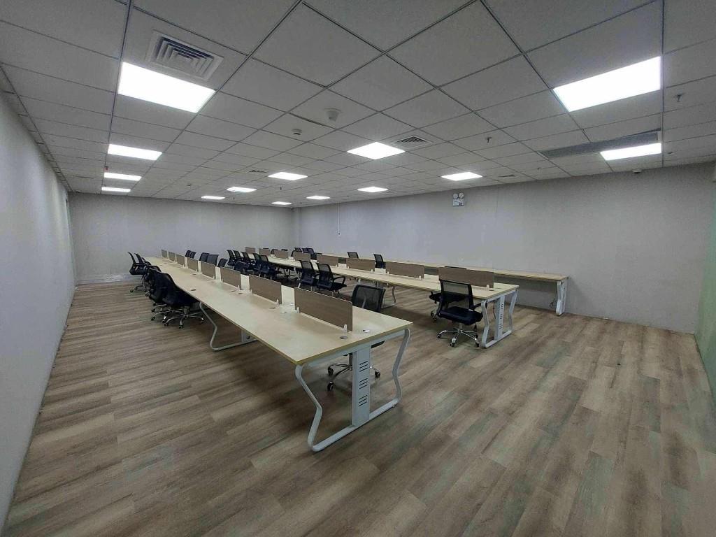 Office Space For Lease Call Center Gil Puyat Makati City in Quiapo - Image 1