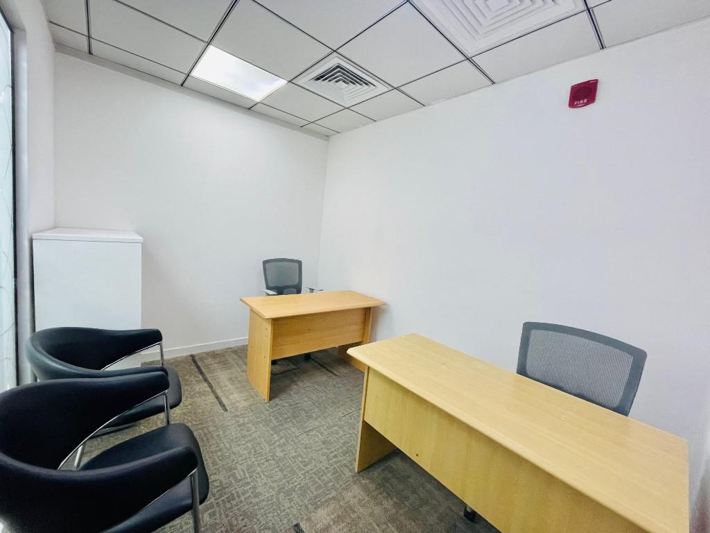 Office For Rent // Easy Parking // Amenities Included in Madīnat Zāyid - Image 3