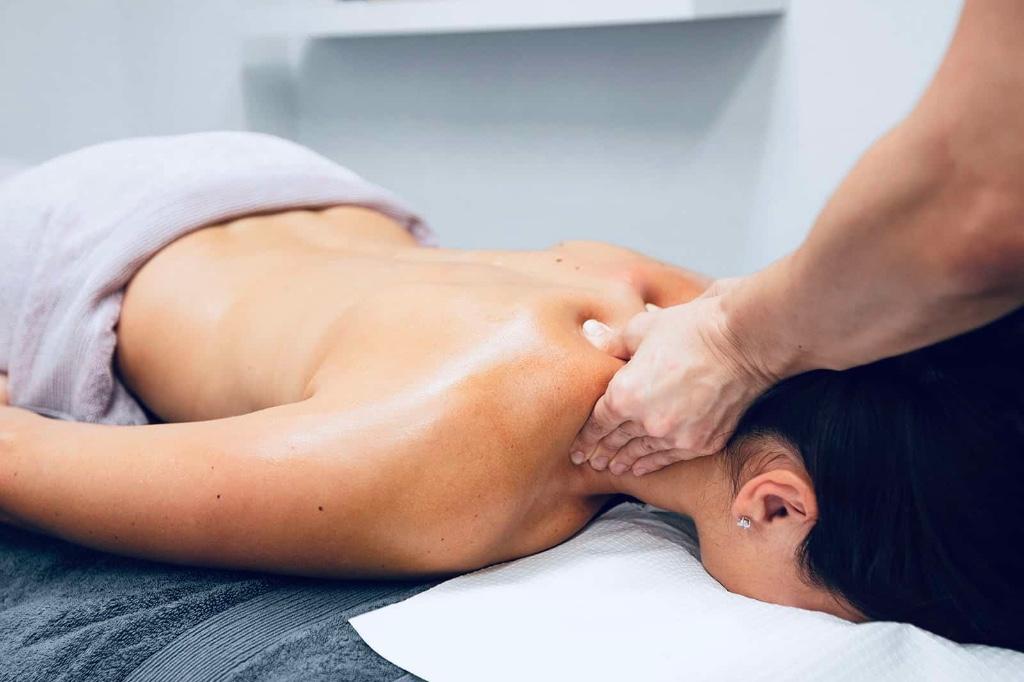 CALMING NEW PROFESSIONAL MASSAGE D2 in Blackrock - Image 1