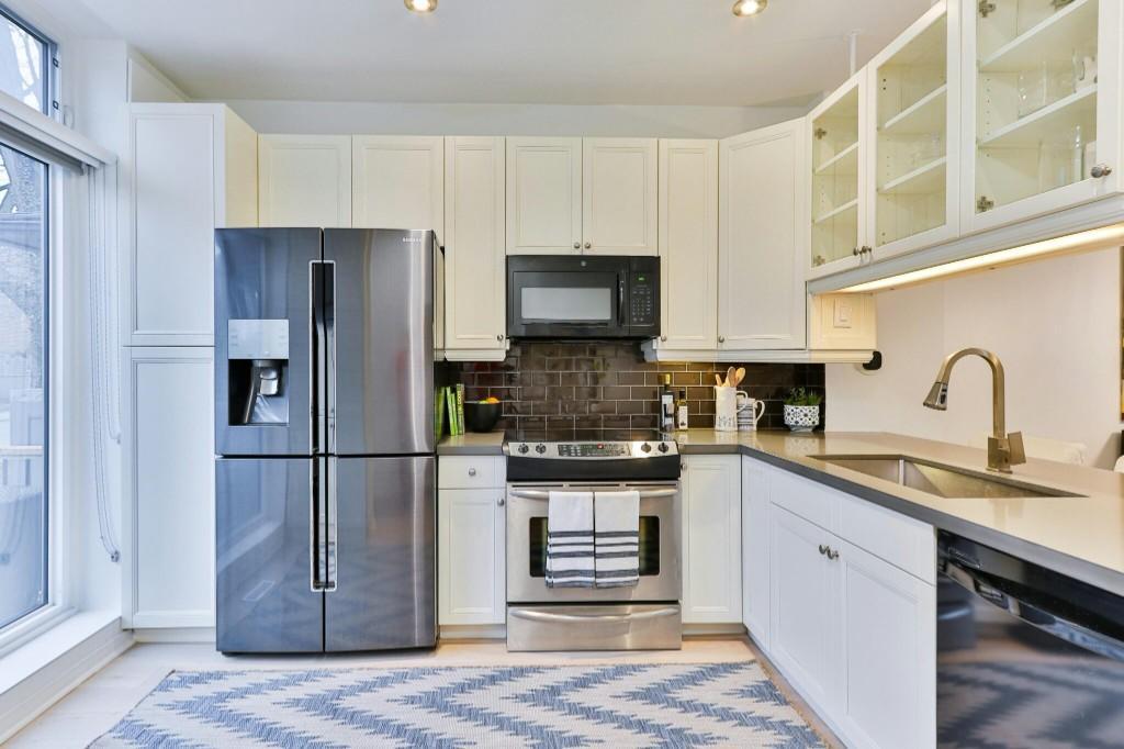 Stylish Modular Kitchen in Noida – Samodular Kitchen in Ghaziabad - Image 1