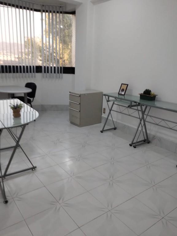 AMPLIA OFICINA CON MOBILIARIO BÁSICO Y SERVICIOS EN RENTA! en Toluca - Imagen 3