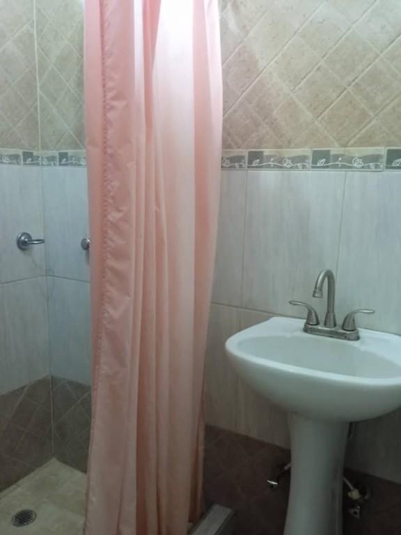 Alquilo apartamento anexo independiente en San Diego. (a damas) en Guacara - Imagen 9
