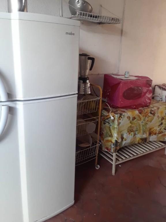Habitación independiente a caballero en Urb. La Esmeralda. en Guacara - Imagen 2