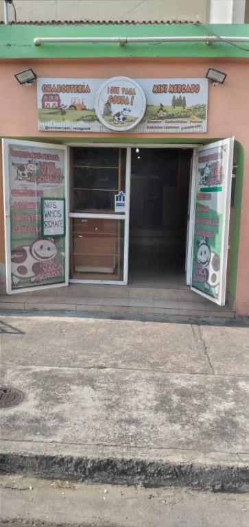 Alquilo local comercial en Avenida principal Urb, La Esmeralda. en Guacara - Imagen 4