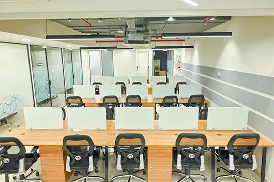 Open Desk Workstations In Greater Noida | Vision Spaces in Kanpur - Image 1