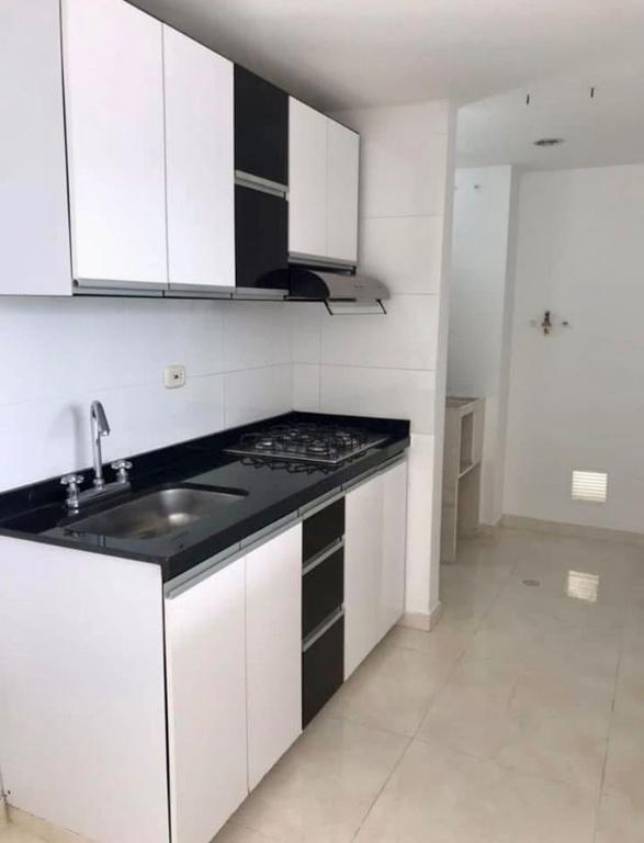 VENTA APARTAMENTO SAN ALONSO. EDIFICIO PLATINIUM en Piedecuesta - Imagen 4