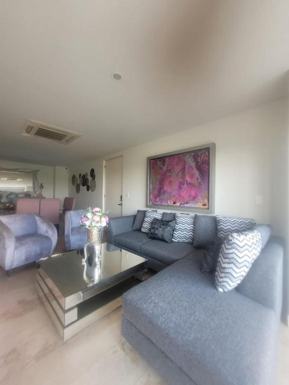 DEPARTAMENTO AMUEBLADO EN RENTA TORRE ANKOR en Medellín y Pigua - Imagen 1