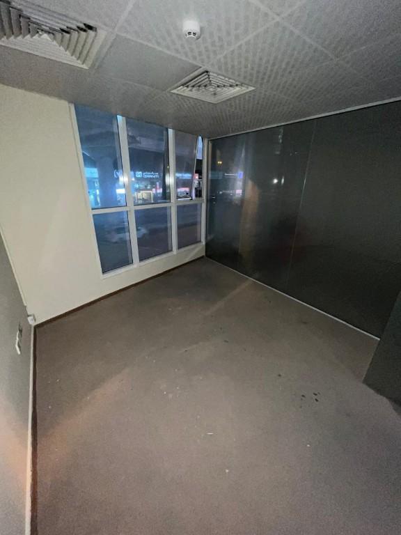 Spacious Office for Rent | Prime Location | Near Abu Baker Metro in Dubai - Image 12
