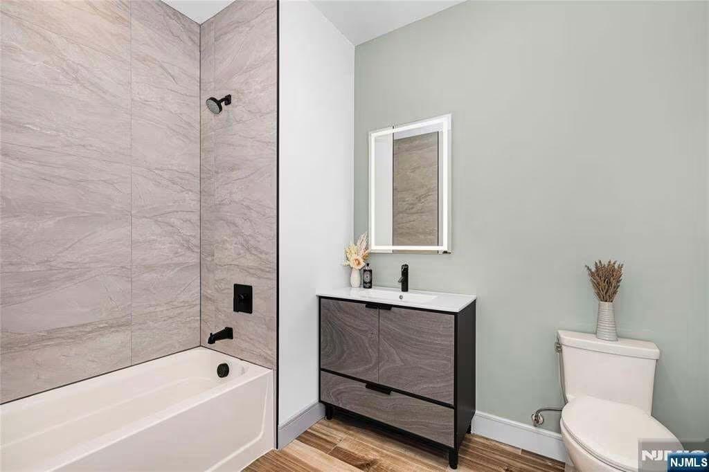 LIVE RENT FREE FOR SEPTEMBER - IMMEDIATE OCCUPANCY SPECIAL in Bronx - Image 6