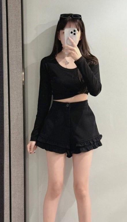 BLACK RUFFLED SHORTS in Bukit Merah - Image 1