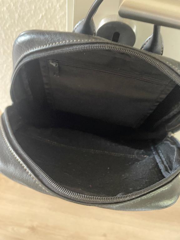 Esprit Leder Rucksack in Gelsenkirchen - Bild 3
