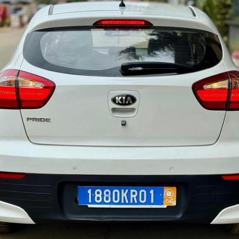 Kia Rio en vente à Abidjan - Photo 2