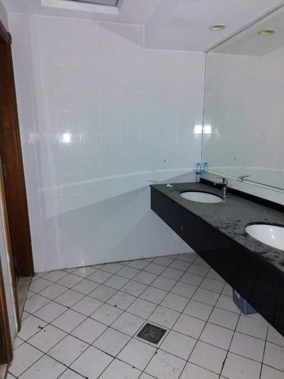 Big Fitted Office Available for Rent | Prime Location | Port in Dubai - Image 12