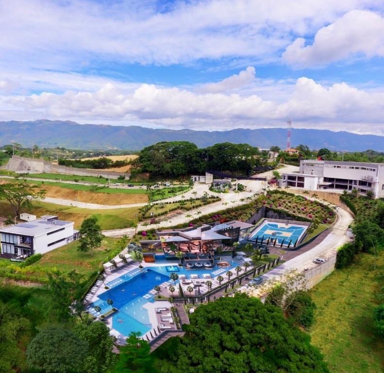 VENTA CASA CAMPESTRE RUITOQUE BAJO. CONDOMINIO RUITOQUE PARK HO en Bucaramanga - Imagen 1