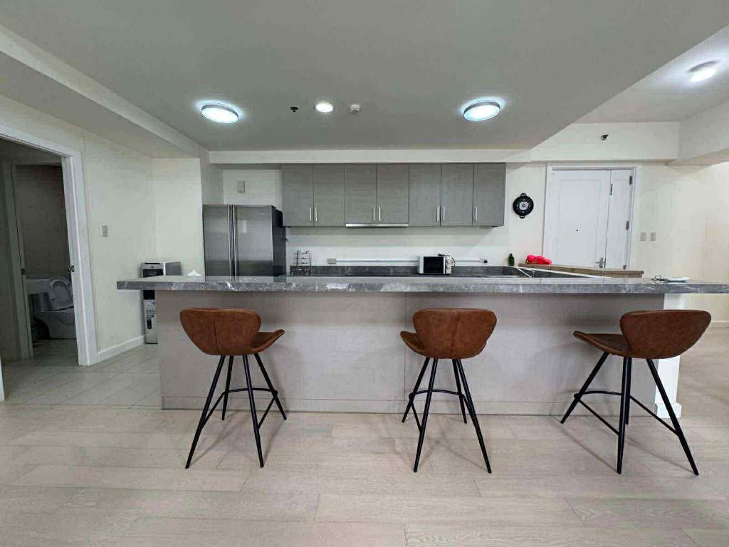 FOR SALE - 3BEDROOM UNIT IN 32SANSON BY ROCKWELL IN CEBU CITY. in Philippines - Image 10