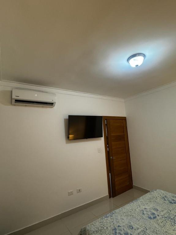 APARTAMENTO EN RENTA BELLA VISTA, AREA SOCIAL CON PISCINA, 1HAB. en Santo Domingo - Imagen 8