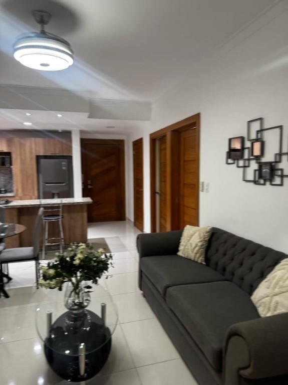 APARTAMENTO EN RENTA BELLA VISTA, AREA SOCIAL CON PISCINA, 1HAB. en Santo Domingo - Imagen 2