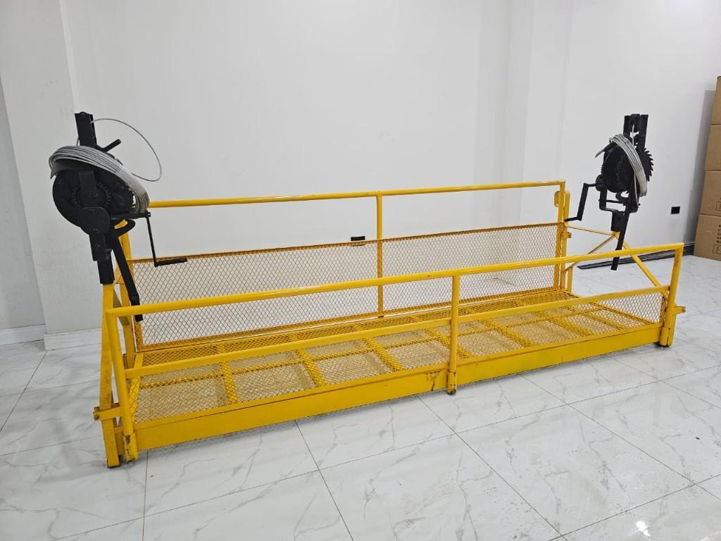 ANDAMIO COLGANTE MANUAL PARA CONSTRUCCION en La Estrella - Imagen 1