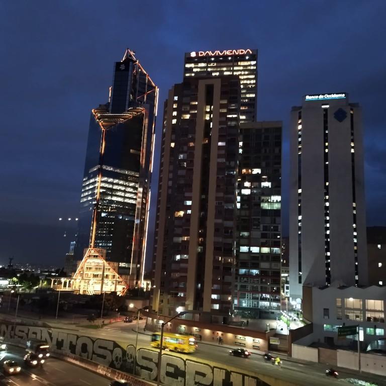 ACOGEDOR APARTAESTUDIO CENTRO en Colombia - Imagen 9