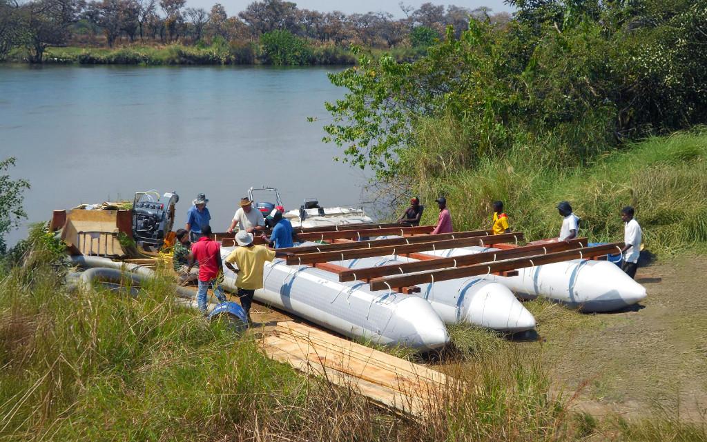 VEHICLE RIVER CROSSING PONTS/BARGES in Centurion - Image 5