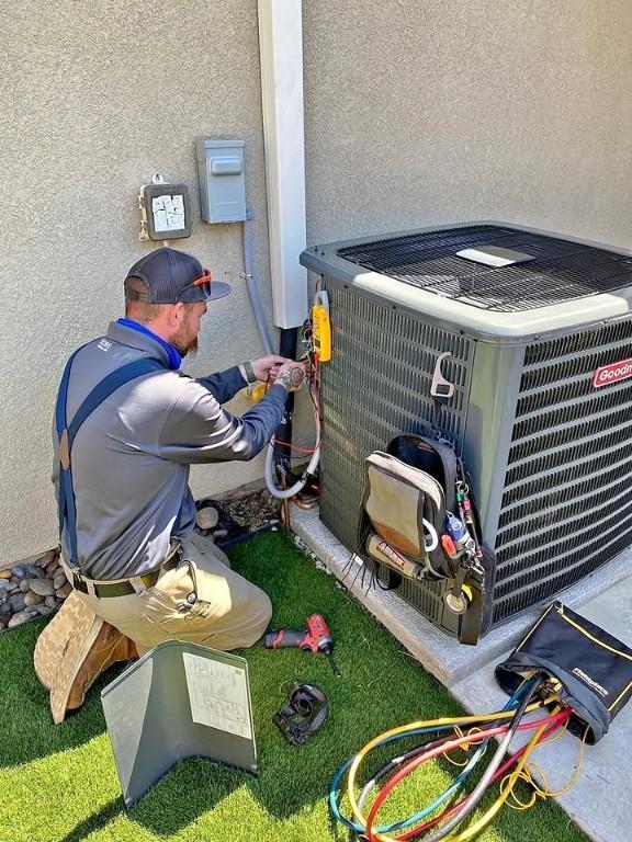 Expert AC Service & Repair – Reliable Cooling Solutions in Denver - Image 1
