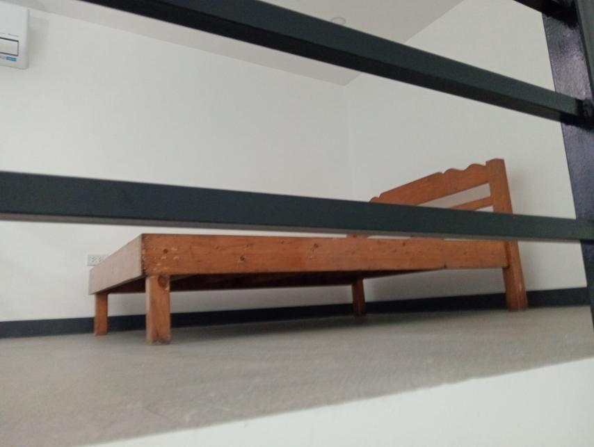 Loft Type Condo Unit with Parking for Rent at Linear Makati in Pansol - Image 7