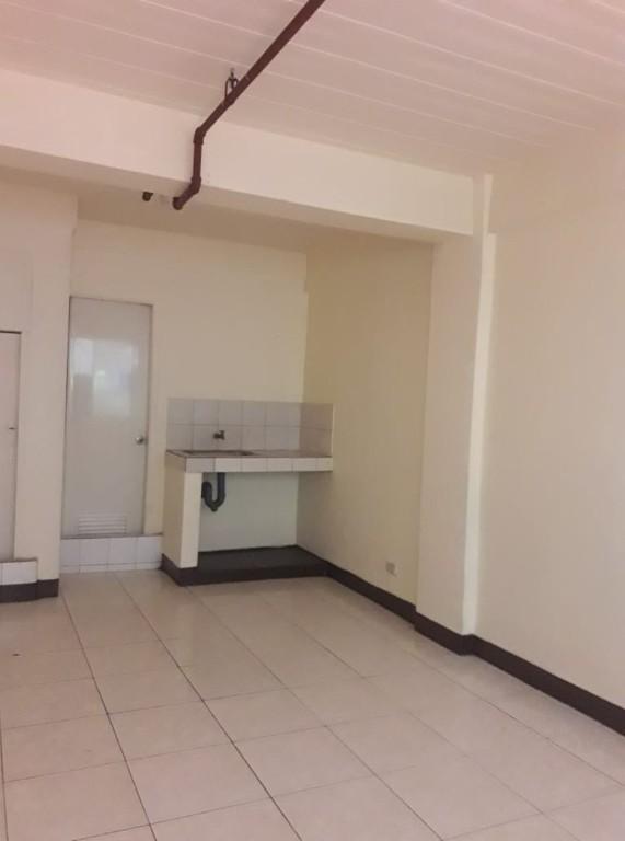 PHP10K - STUDIO TYPE FOR RENT AT PIO DEL PILAR MAKATI CITY in Pansol - Image 5