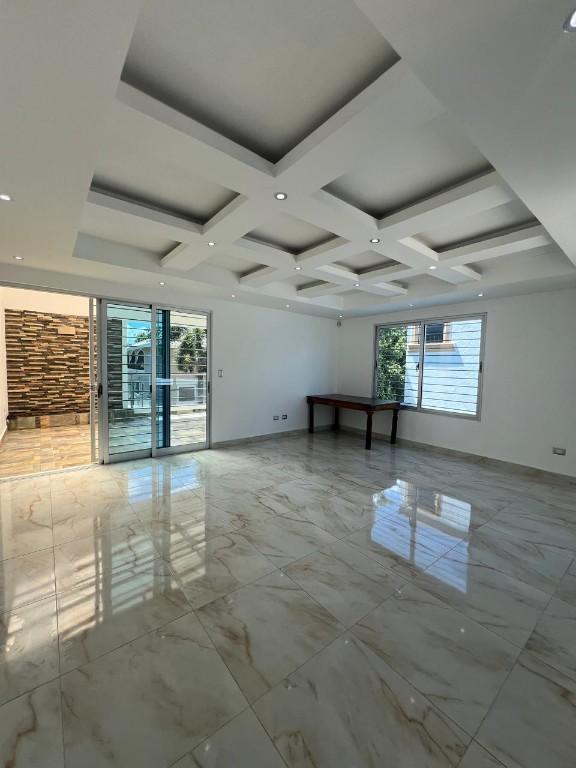 CASA EN VENTA EN BUENA VISTA SANTIAGO R.D en Jarabacoa - Imagen 5